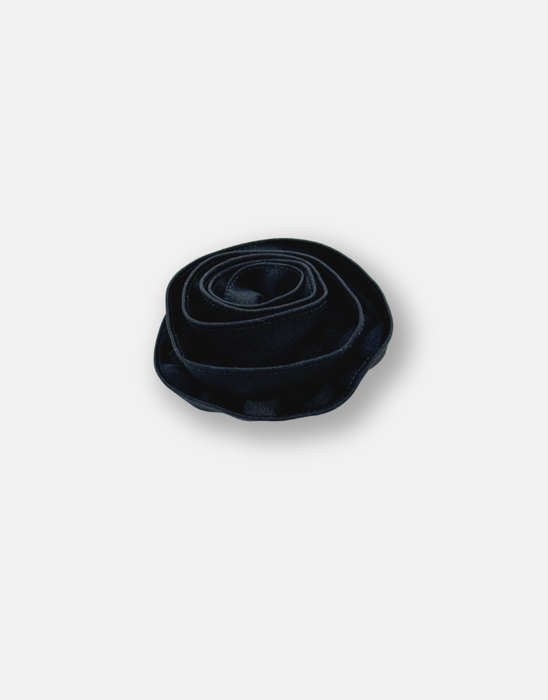 J ROSE BROOCH BLACK