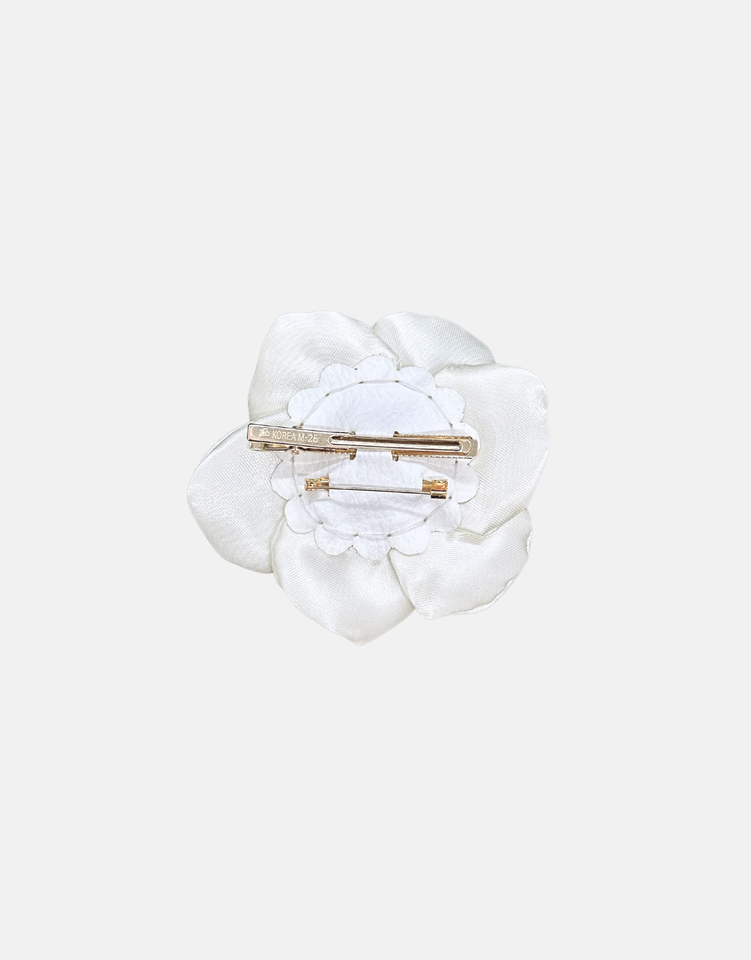 K ROSE BROOCH CREAM